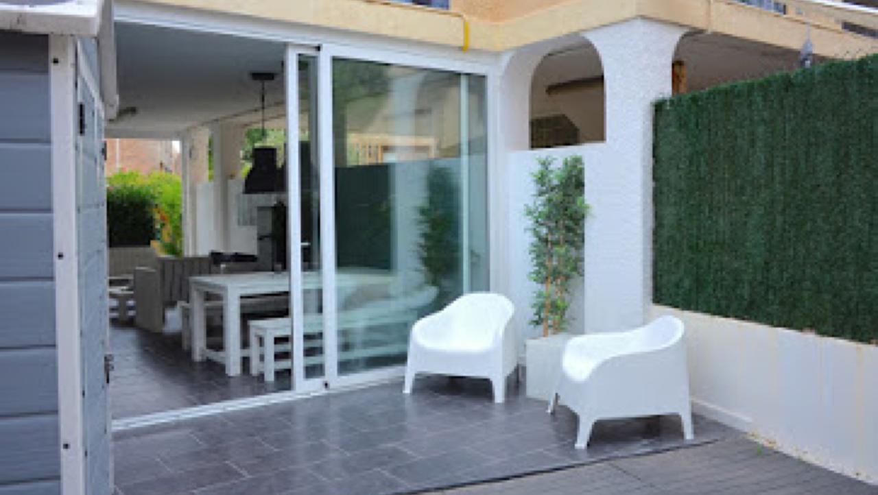 Beach House Castelldefels Exteriör bild